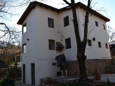 Comercio y Vivienda Familiar en Tanti